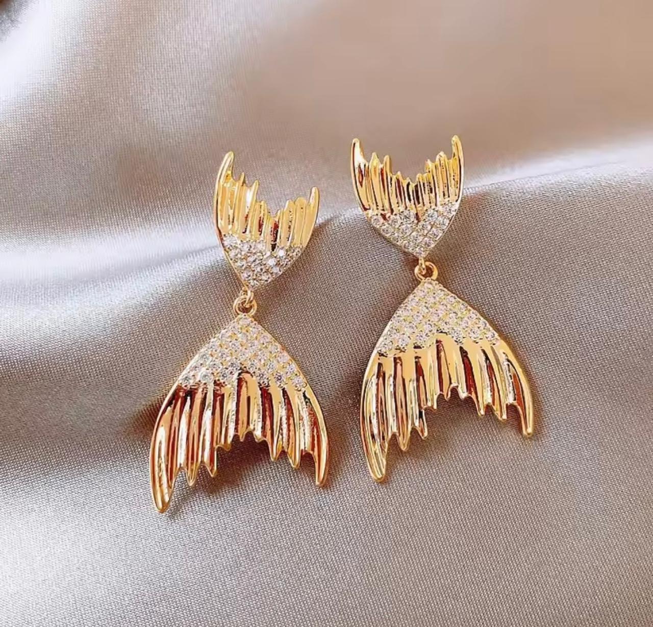 Fish Tail Shaped Korean Tops Earrings – Premium Quality Stylish Studs (Pair)