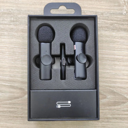 K11 2-in-1 wireless lapel microphone for iPhone and Android smartphones with USB-C and Lightning receiver.