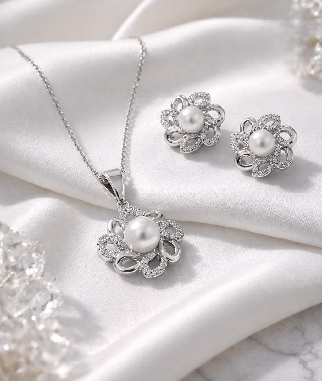 925 Gold & Silver Plated Designer Pendant Locket Set with Earrings – Elegant Jewelry Gift for Her