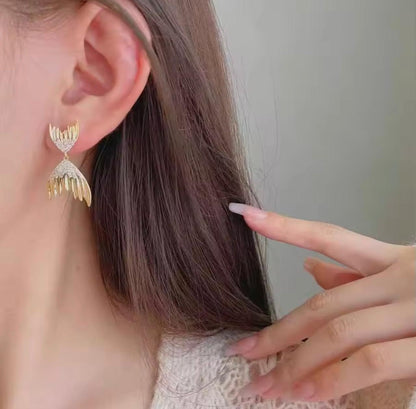 Fish Tail Shaped Korean Tops Earrings – Premium Quality Stylish Studs (Pair)