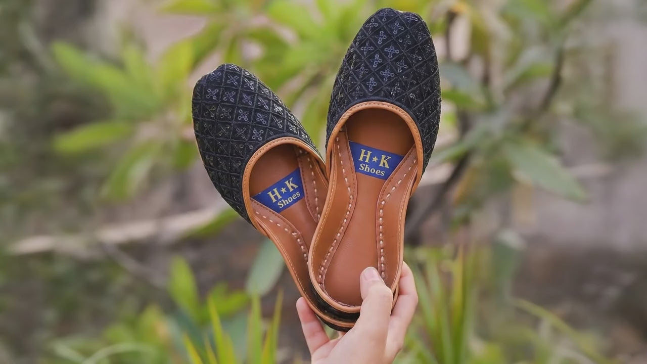 Stylish Eid khussa collection for girls